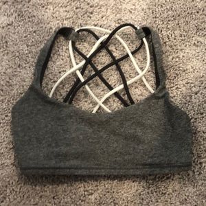 Lululemon sports bra